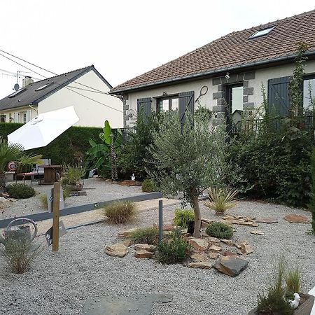 Maison Reposant Arconnay Et Jardin Apartment Exterior photo